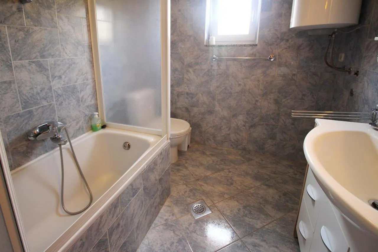 Apartments Pintar Zarok Baska  Croatia