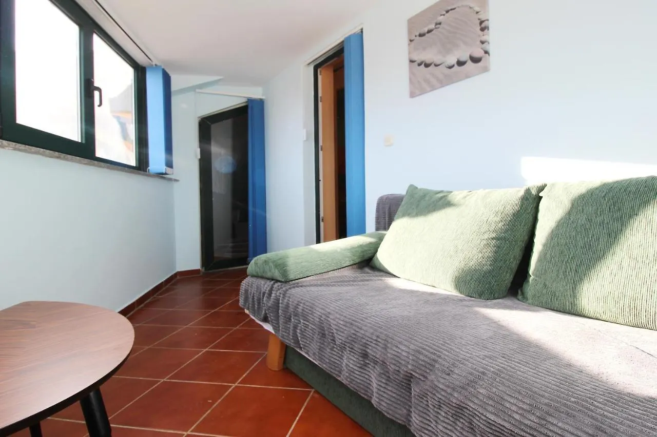 Apartments Pintar Zarok Baska  0*, Baska (Krk) Croatia