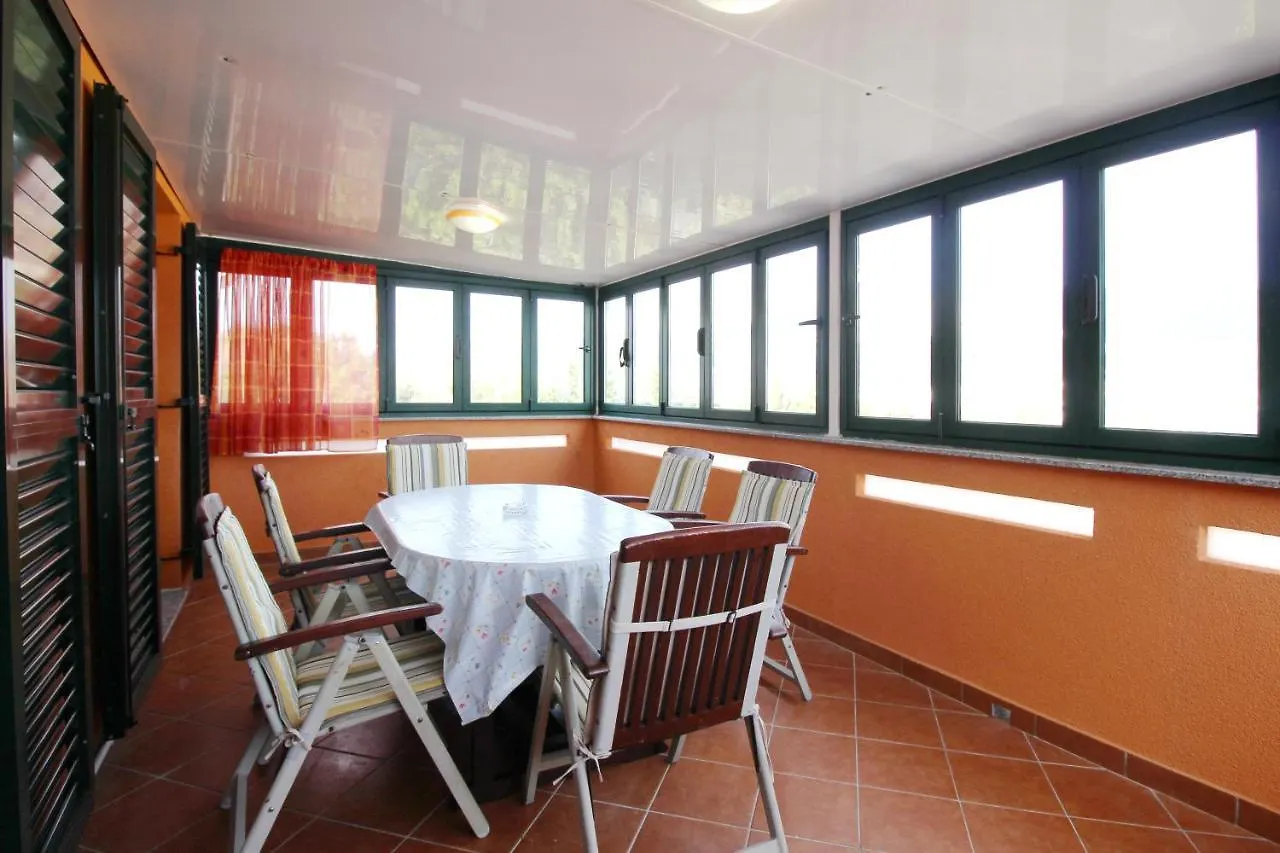 Apartments Pintar Zarok Baška Chorvatsko