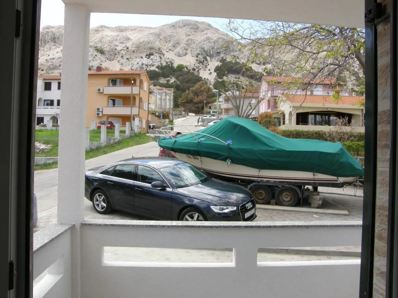 Apartments Pintar Zarok Baska  Baska (Krk)