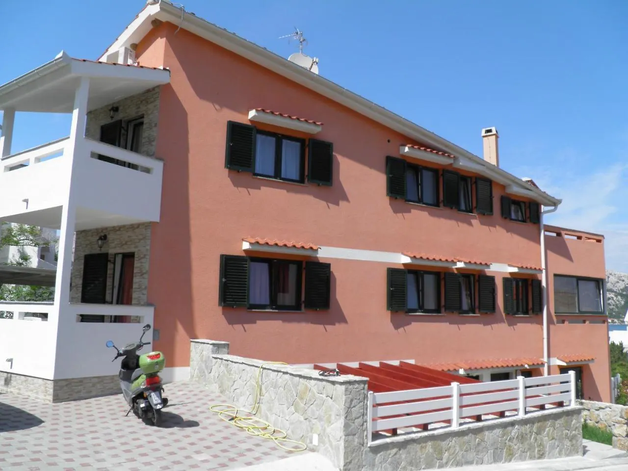 Apartments Pintar Zarok Baska   Baska (Krk)
